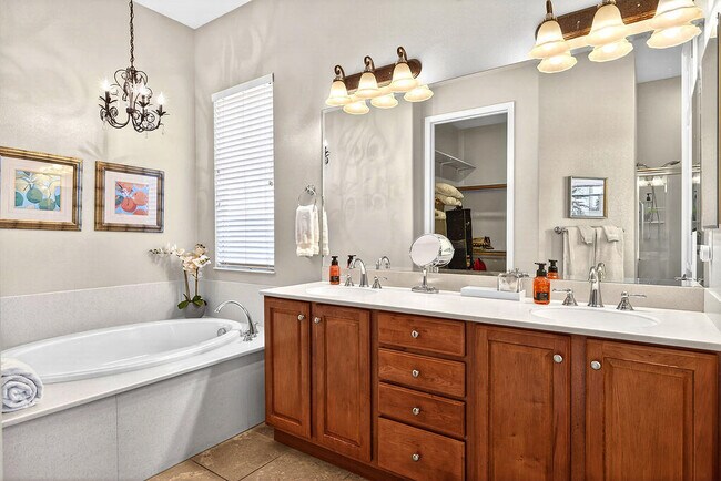 Building Photo - 40856 Calle Desierto