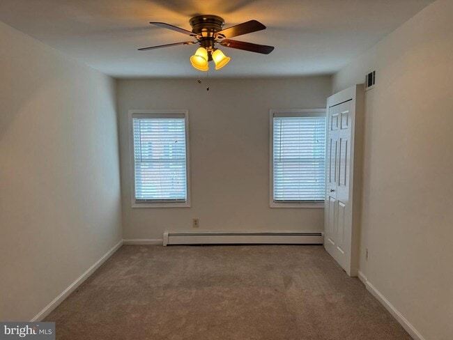 Building Photo - 1008 Stiles St