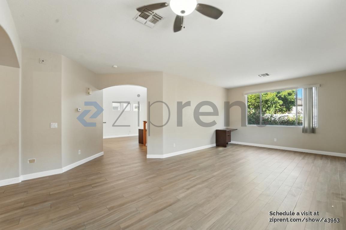 Building Photo - 6841 S 26th Pl