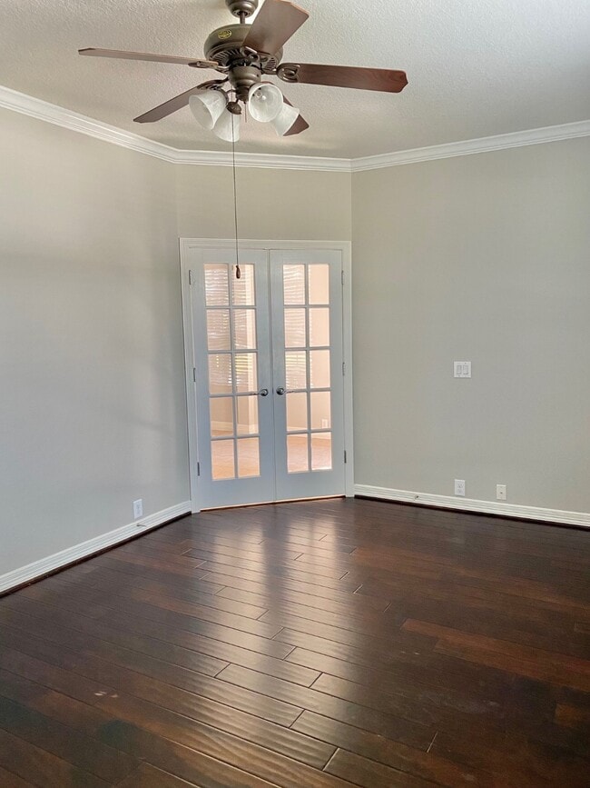 Building Photo - 147 Clearmont Pl