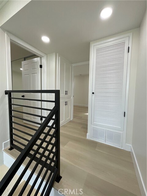 Building Photo - 9745 Port Royal Cir