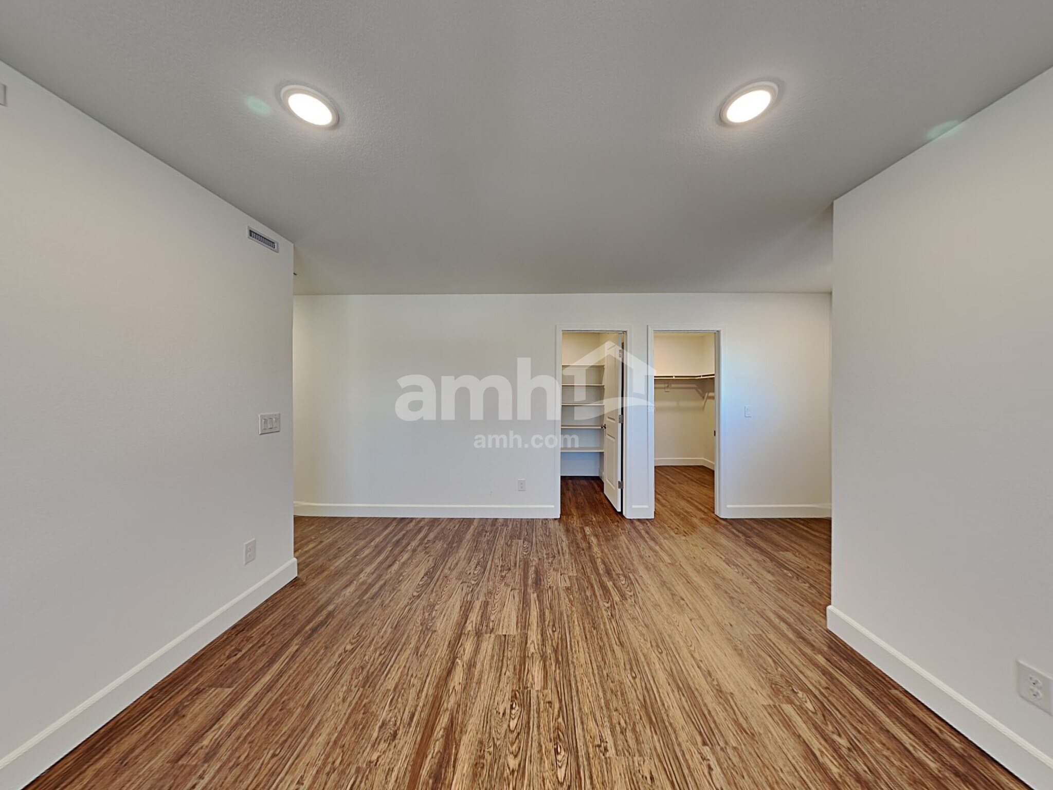 Building Photo - 9143 Crocker Pt Ct
