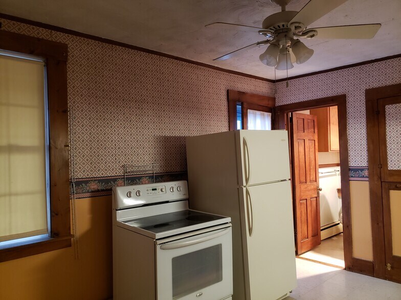 Building Photo - 8 Sewall St