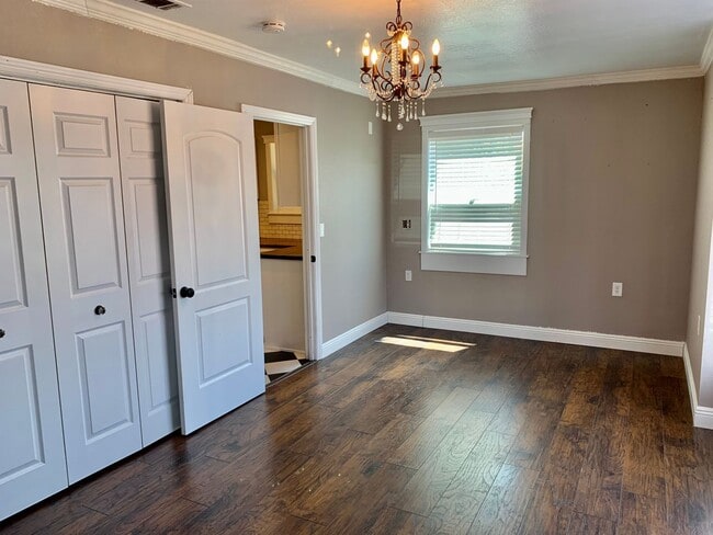 Building Photo - 735 N Trigo Ln