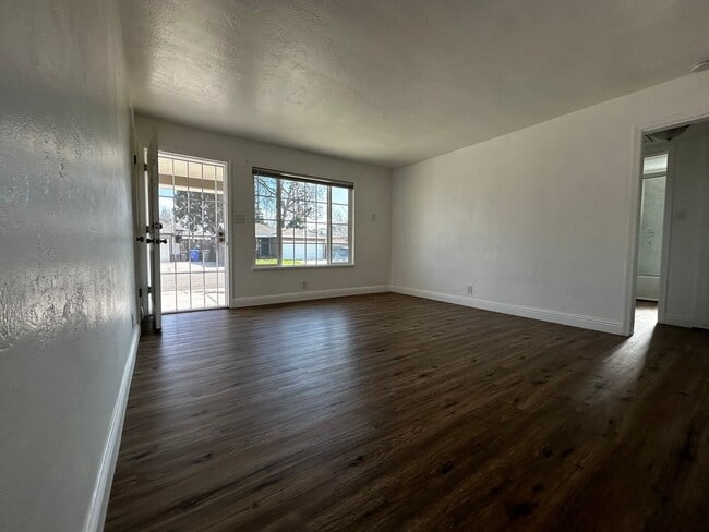 Building Photo - Coming Soon!