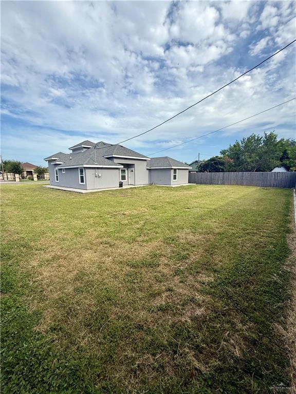 Building Photo - 8 N Christopher Ln