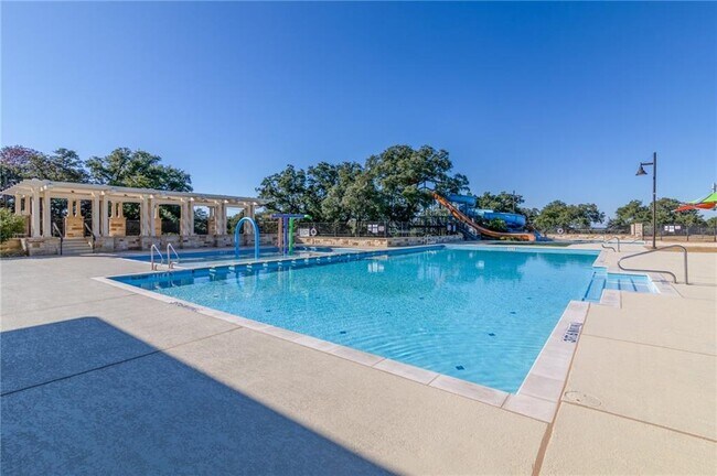 Building Photo - 425 Miracle Rose Way
