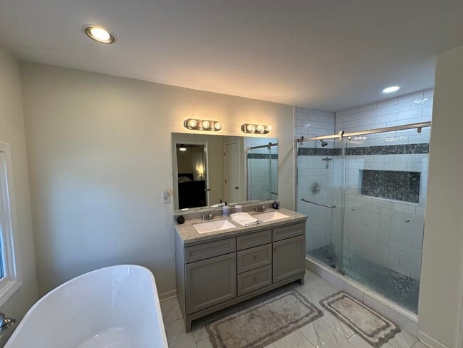 Building Photo - 1221 W Perkins Rd