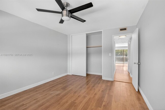 Building Photo - 371 SW 8th St