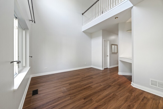 Building Photo - 17578 Gilbert Dr