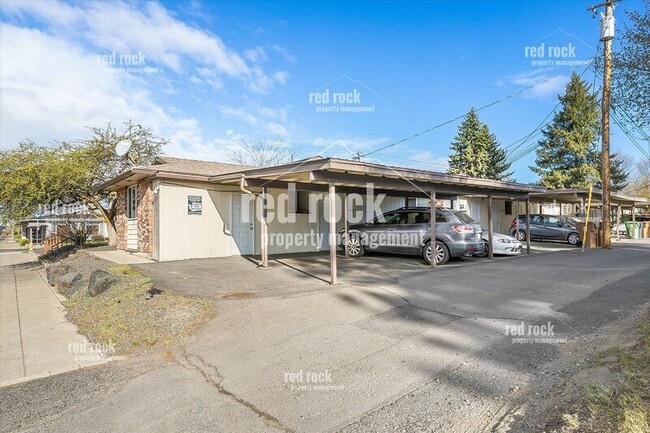 Building Photo - 1336 W Garland Ave