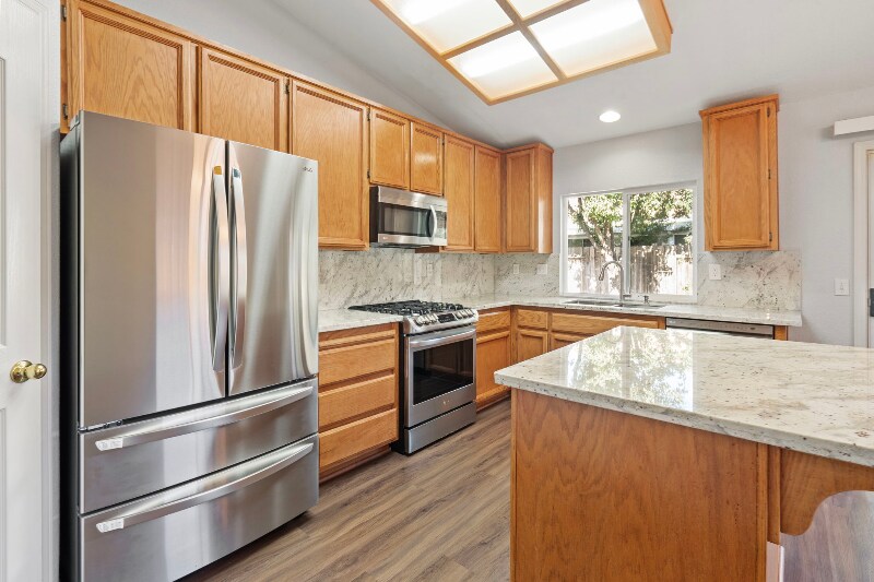 Building Photo - 8277 Lake Willow Way