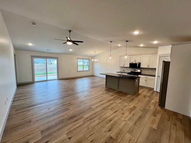 Building Photo - Brand New 3 Bed 2 Bath Duplex in East Manhattan!