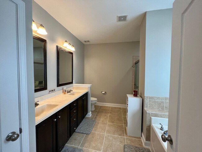 Building Photo - Welcome to The Bluffs on New River!