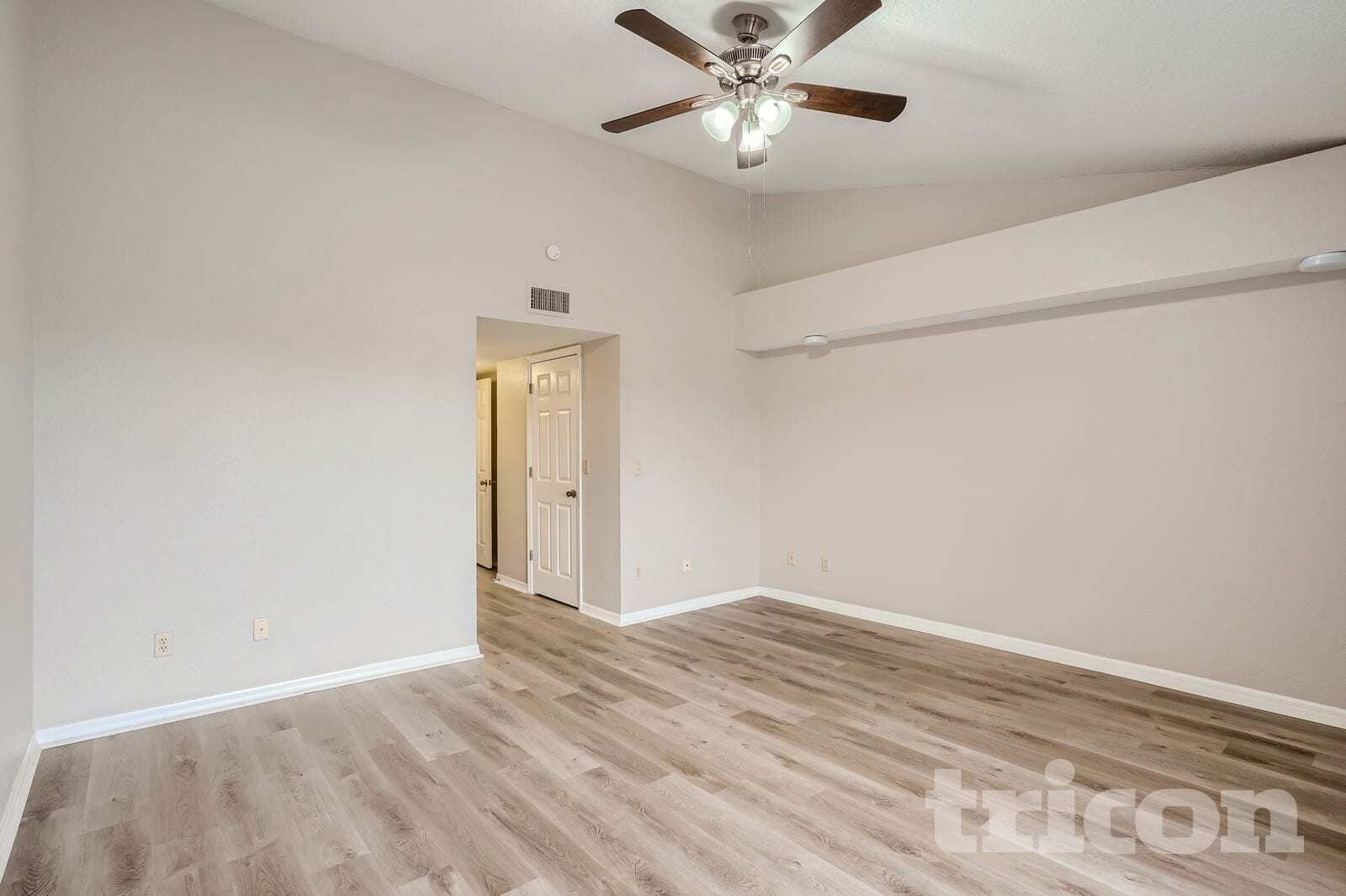 Building Photo - 14718 Seminole Trail