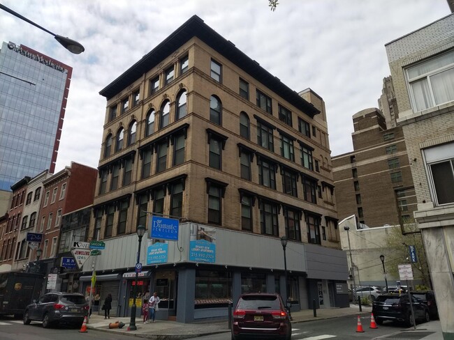 Primary Photo - Luxury Living in Washington Square: Jewele...