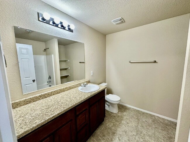 Building Photo - 816 NW 68th Ave