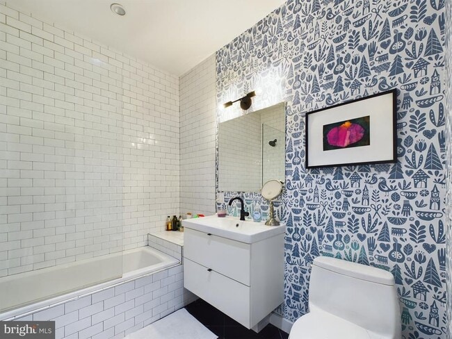 Building Photo - 1114 Shackamaxon St