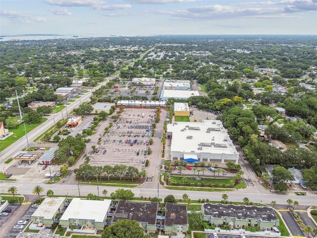 Building Photo - 1799 N Highland Ave