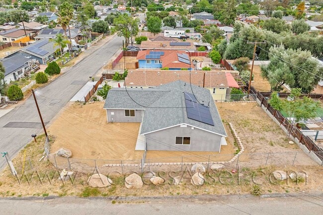 Building Photo - New Build Home with Solar in Lake Elsinore!