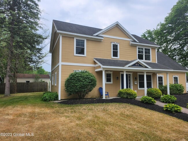 Building Photo - 48 Wright St