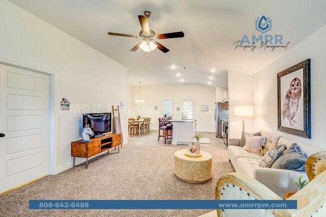 Building Photo - Designed for Living, Built for Entertaining- 3bed, 2 bath