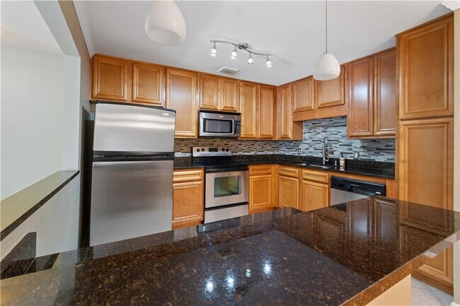 Building Photo - 1468 Briarwood Rd NE