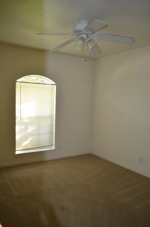 Building Photo - 4 BR 2 BATH NEXT TO HARKER HEIGHTS COMMUNI...