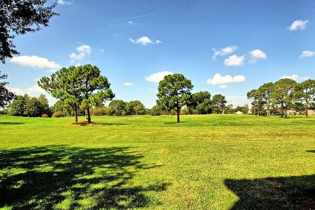 Building Photo - 1 bed/ 1 bath with one car garage in Audub...