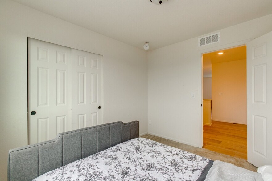 Building Photo - 3998 N Rivera Ct