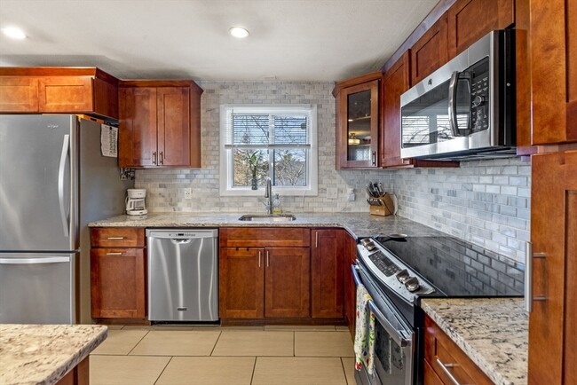 Building Photo - 44 Belleview Ave