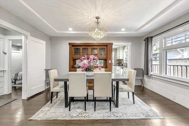 Building Photo - 860 S 8th St