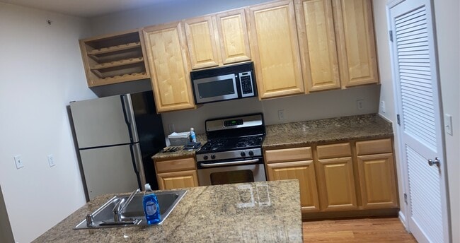 Building Photo - 22479 Orchard Grass Ter