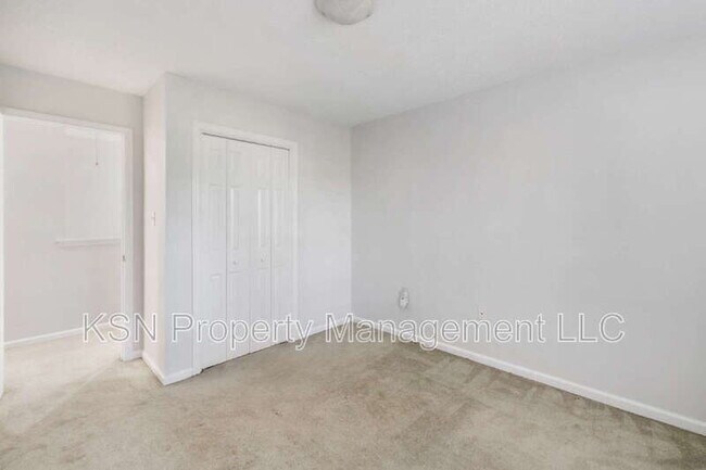 Building Photo - 123 Salt Landing Cir