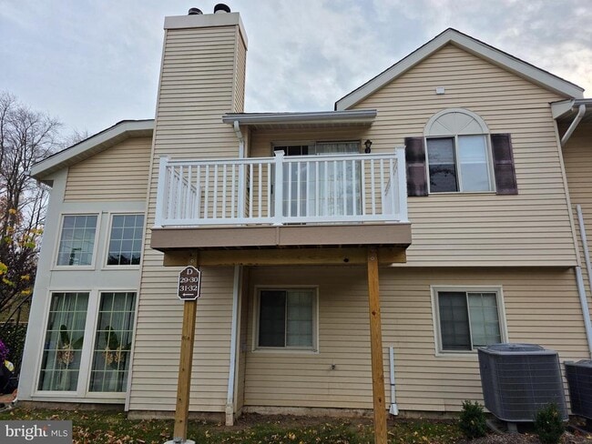 Building Photo - 30 Brookside Ct