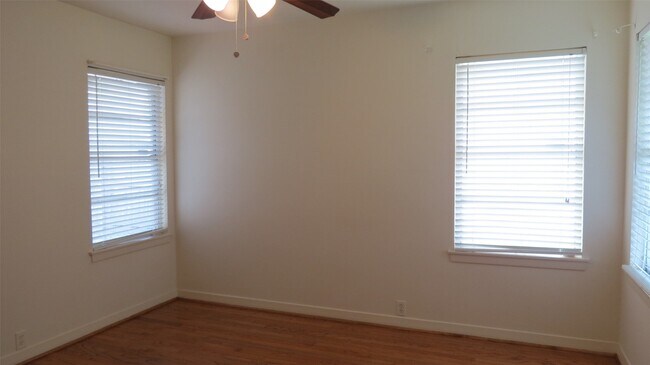 Building Photo - 2814 Chiswell St