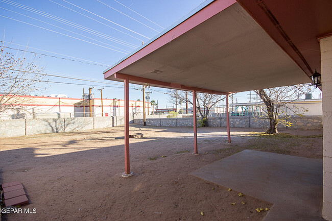 Building Photo - 10108 Shenandoah St