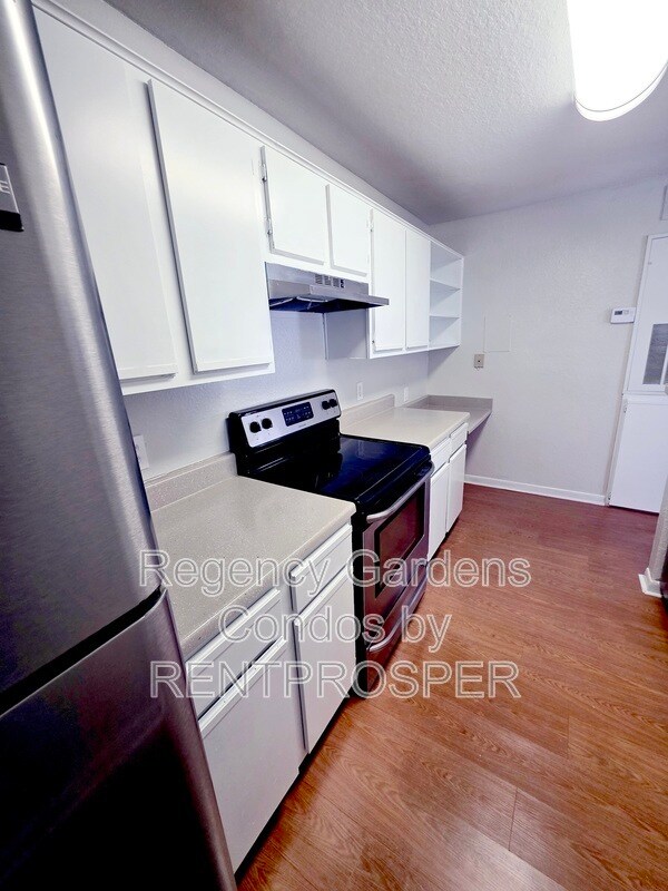 Building Photo - 4225 Thornbriar Ln