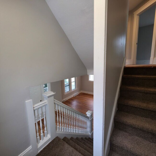 Building Photo - 1035 Elbon Rd