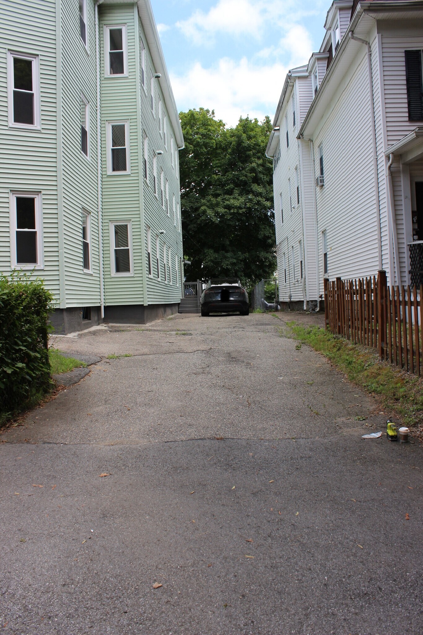 Building Photo - 25 Wyman St