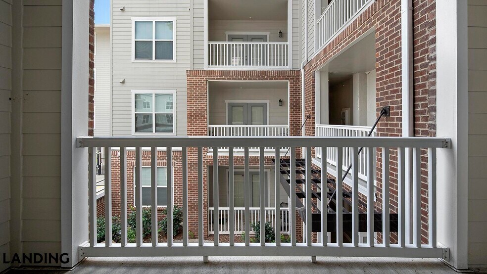 Building Photo - 225 Walden Village Ln