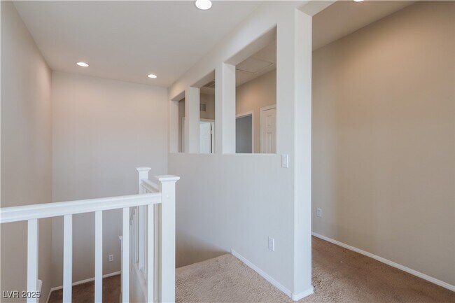 Building Photo - 10733 Mentesana Ave