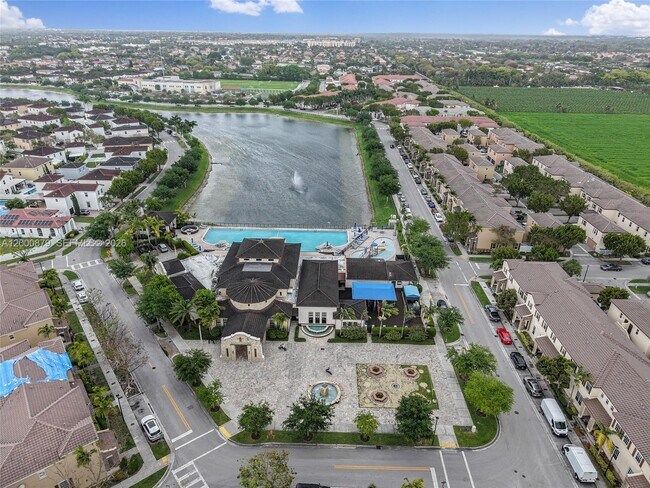 Building Photo - 9341 SW 171st Ct