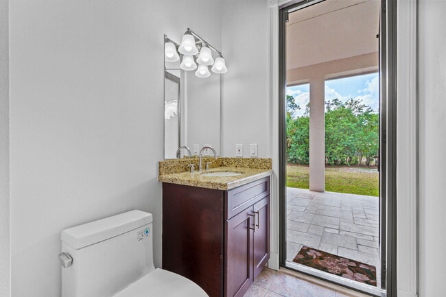 Building Photo - 16596 82nd Rd N