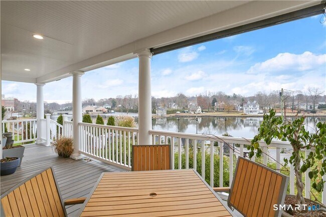 Building Photo - 69 Weed Ave