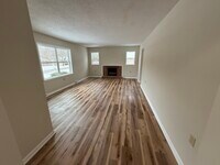 Building Photo - 225 Pleasure Dr