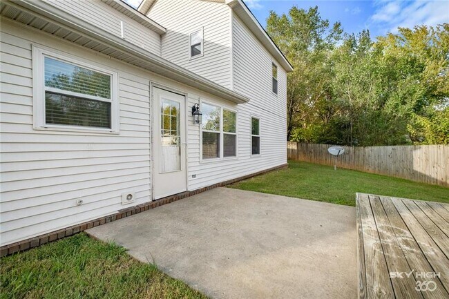 Building Photo - 1133 Peppermill Ln