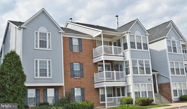 Primary Photo - 621 Himes Ave