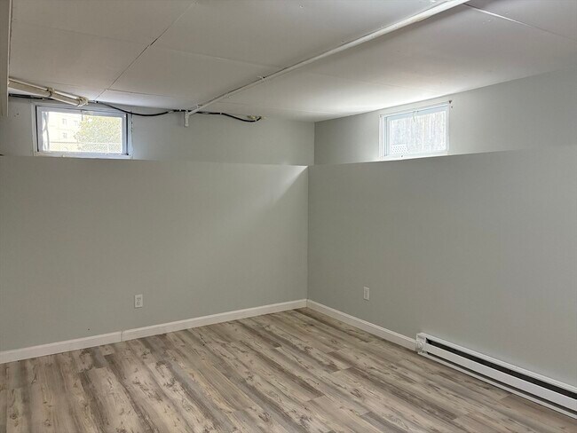 Building Photo - 57 Coburn Ave