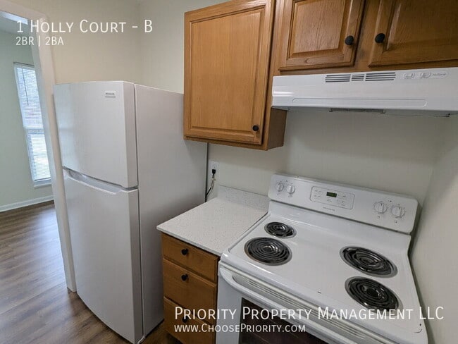 Building Photo - 1 Holly Ct